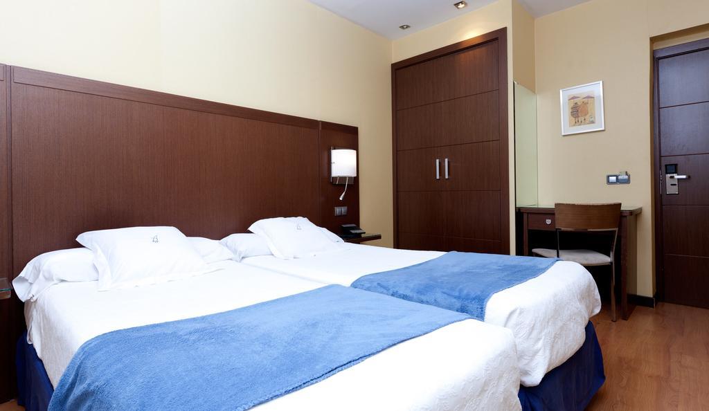 Superior Double or Twin Room,322920820:JPEG