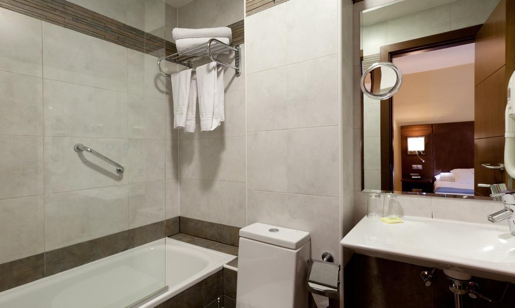 Superior Double or Twin Room,322920889:JPEG